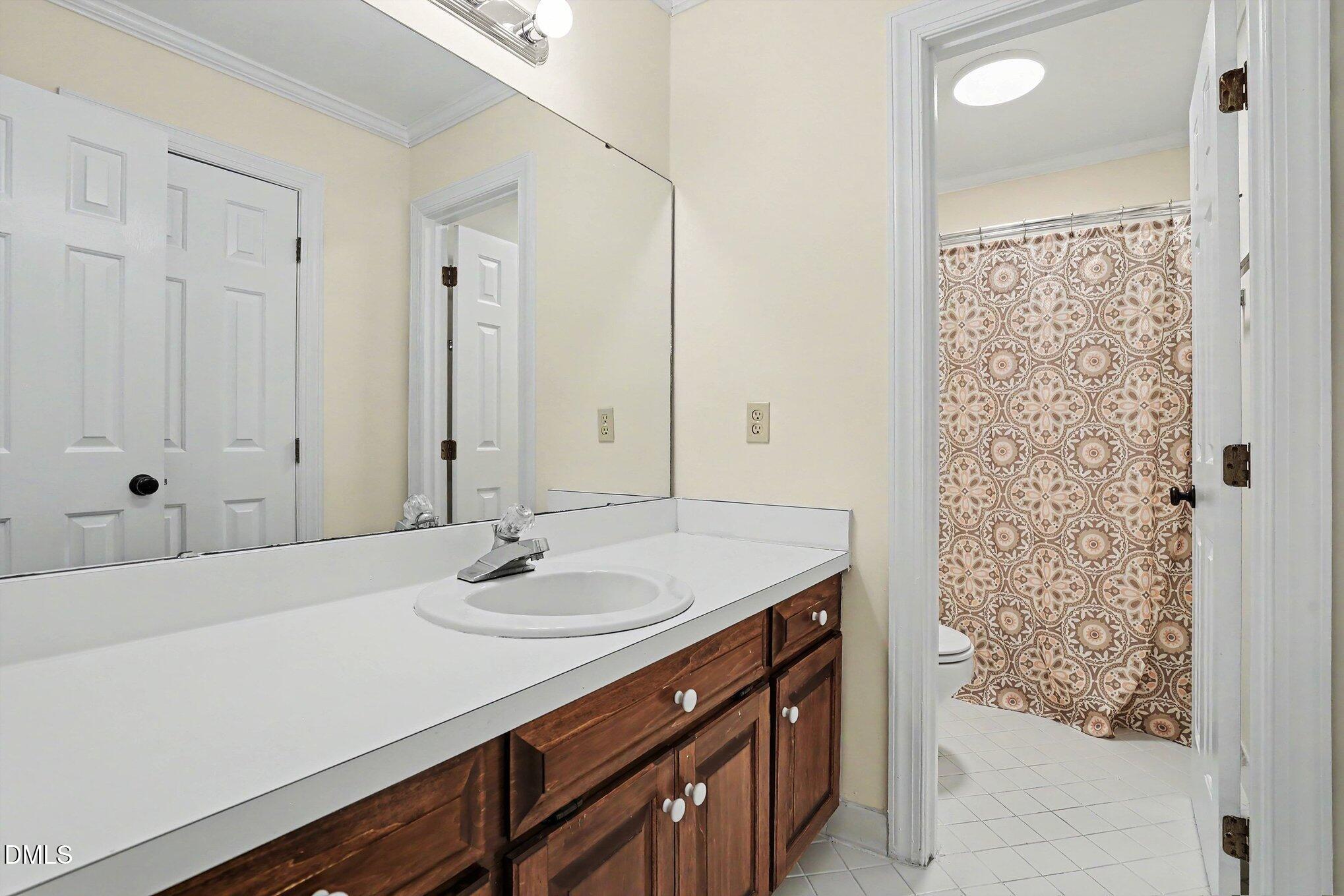 1704 Carrington Drive Raleigh, NC 27615 - Photo 21 of 29 022_file_3497