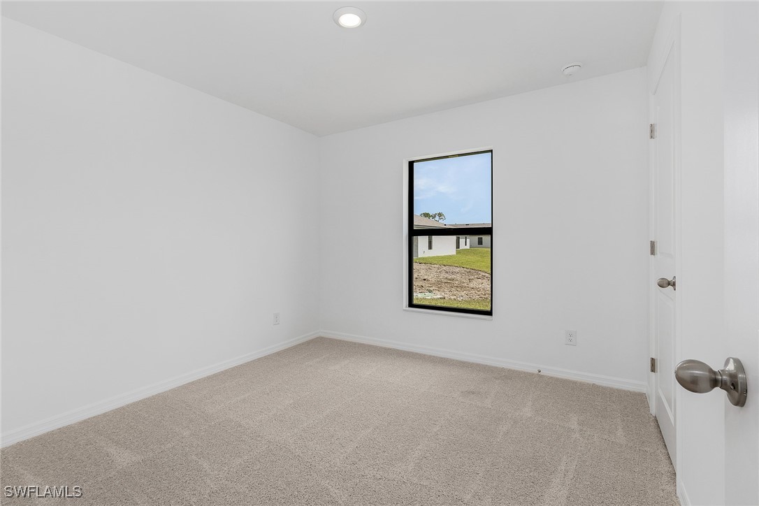 900 General George Patton Avenue LaBelle, FL 33935 - Photo 9 of 13