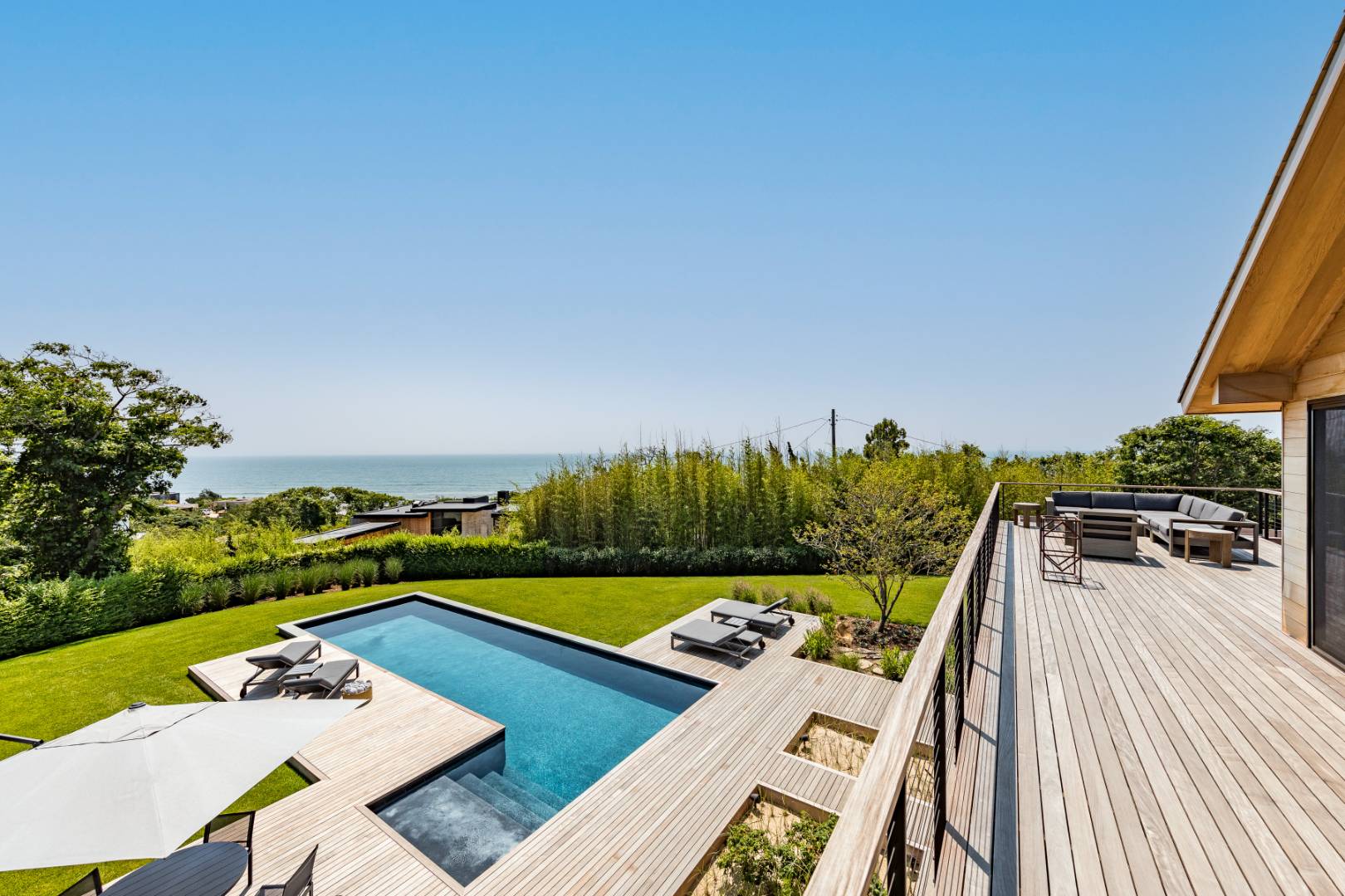 6 Tara Road Montauk, NY 11954 - Photo 2 of 38
