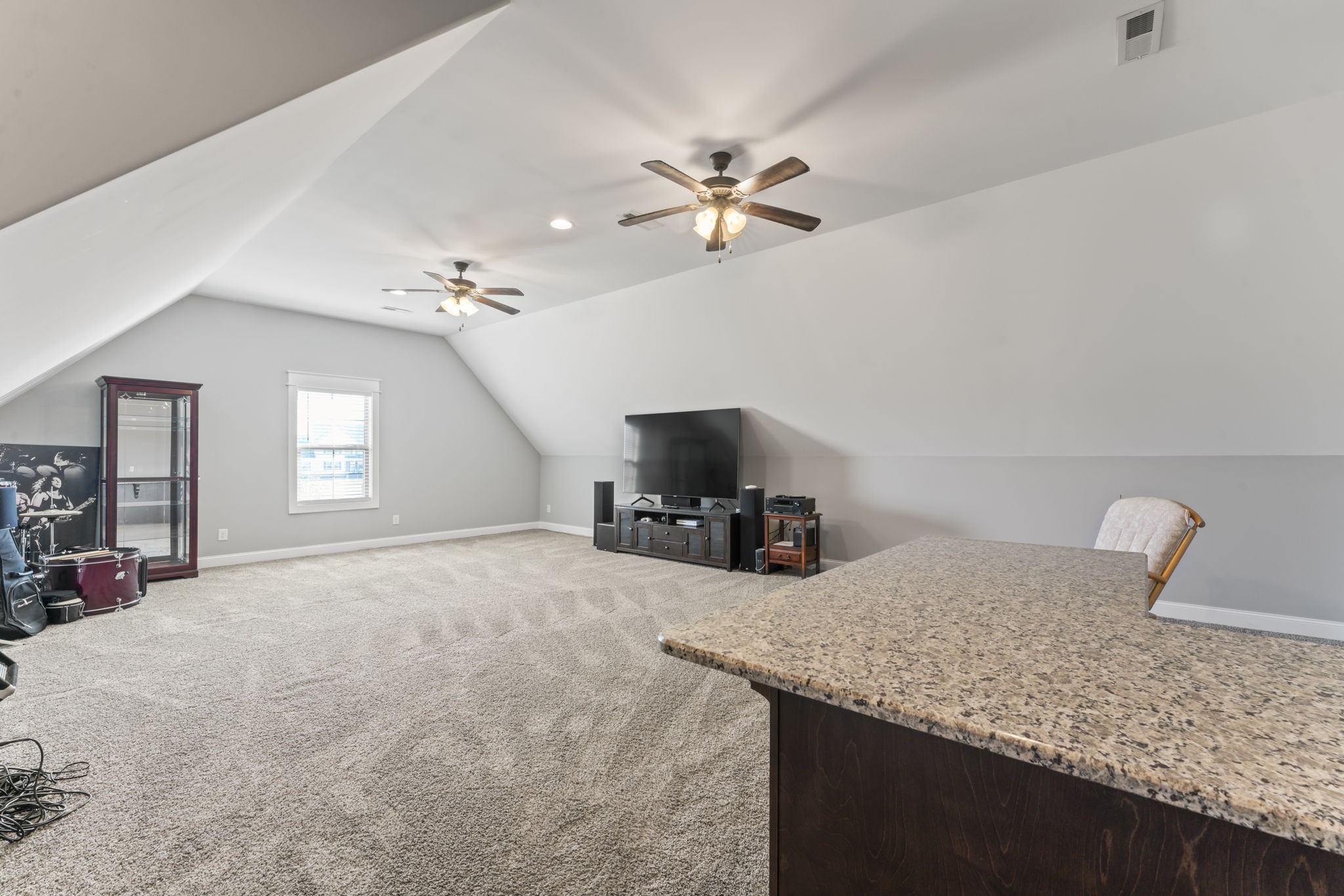 203 County Line Road Bell Buckle, TN 37020 - Photo 24 of 31 a view of a kitchen and living room