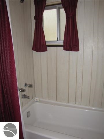 16749 Vondra Road Thompsonville, MI 49683 - Photo 15 of 22 1784973-14.JPG