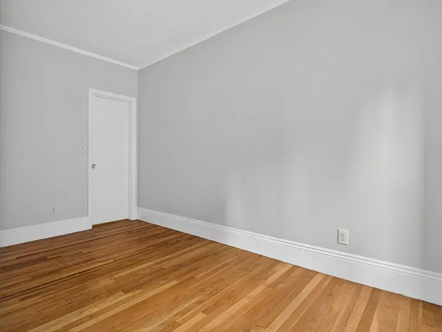 $2,850 | 226 Newbury Street, Unit 32, Boston, MA 02116