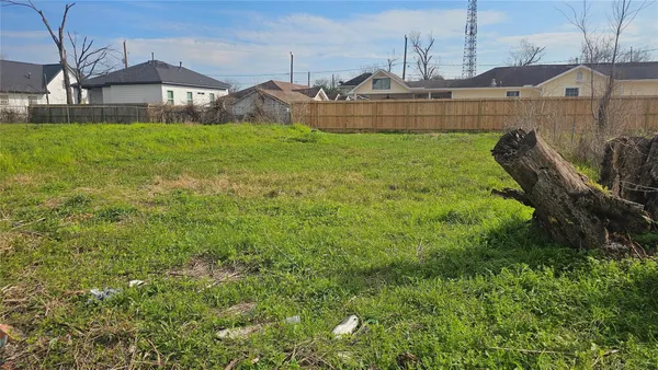 $59,900 | 3208 Jewel Street, Houston, TX 77026