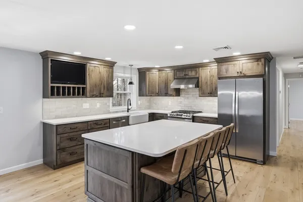 $795,000 | 56 Sherwood Hill Drive, Holden, MA 01520