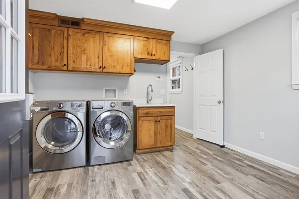 $795,000 | 56 Sherwood Hill Drive, Holden, MA 01520