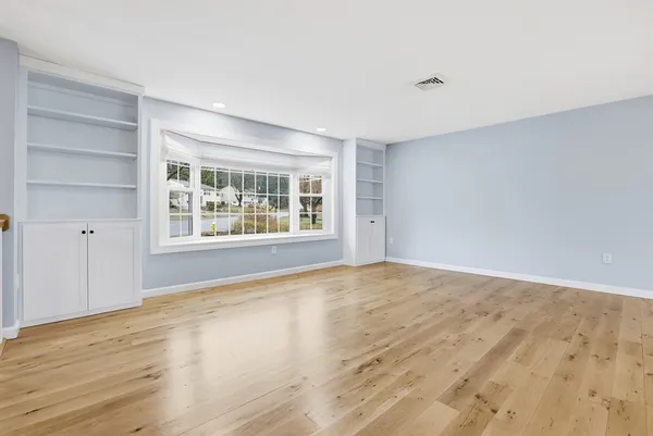 $795,000 | 56 Sherwood Hill Drive, Holden, MA 01520