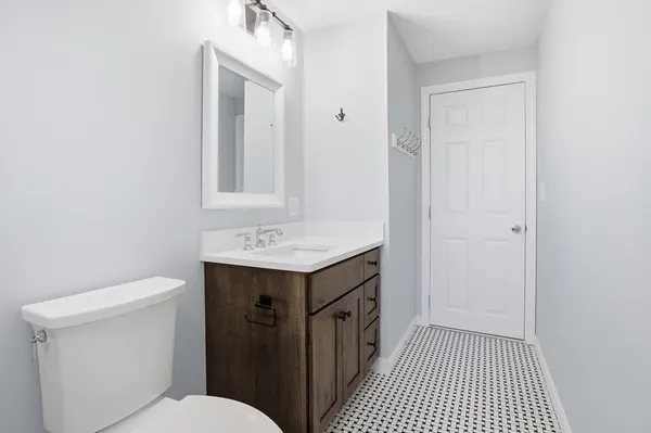 $795,000 | 56 Sherwood Hill Drive, Holden, MA 01520