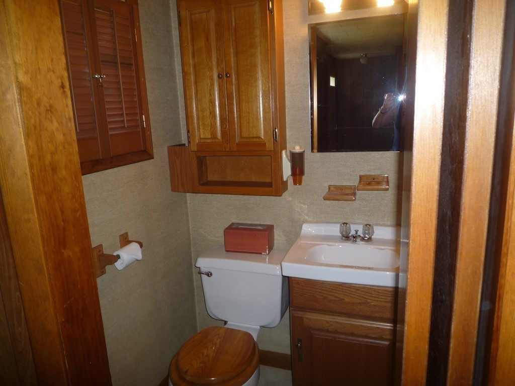 339 Emmett Street Fall River, MA 02721 - Photo 13 of 17 Gallery Image 13