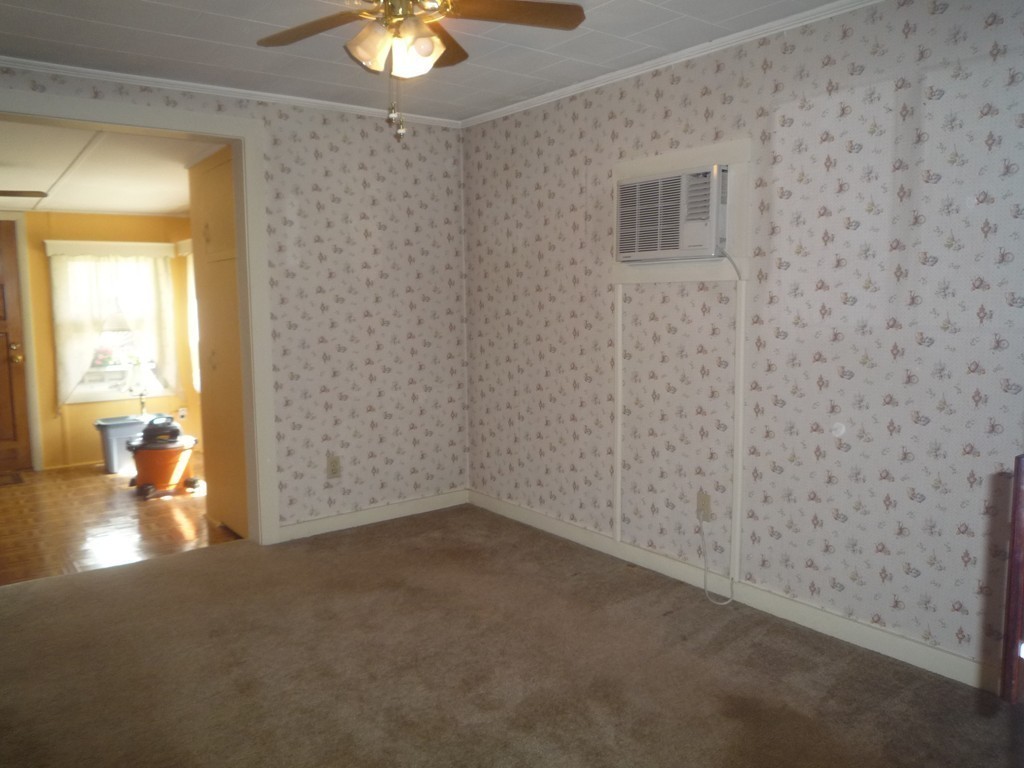 339 Emmett Street Fall River, MA 02721 - Photo 5 of 17 Gallery Image 5