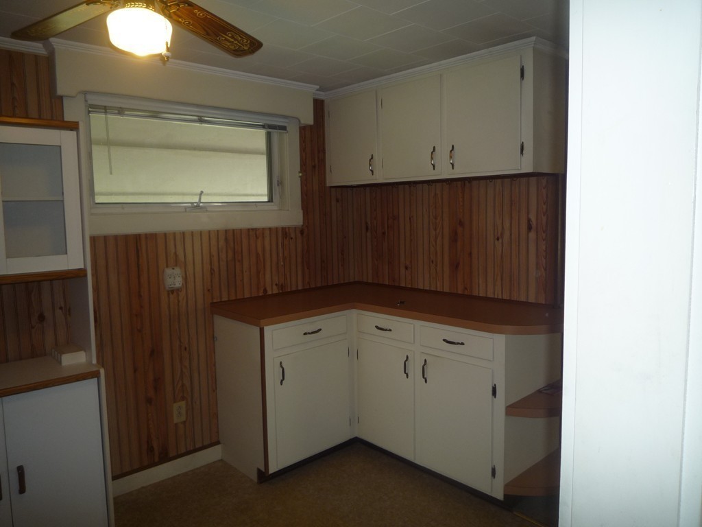 339 Emmett Street Fall River, MA 02721 - Photo 7 of 17 Gallery Image 7