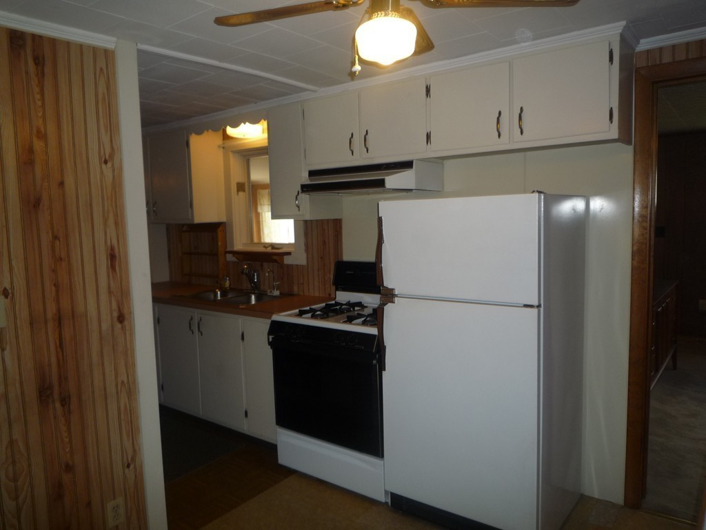 339 Emmett Street Fall River, MA 02721 - Photo 8 of 17 Gallery Image 8