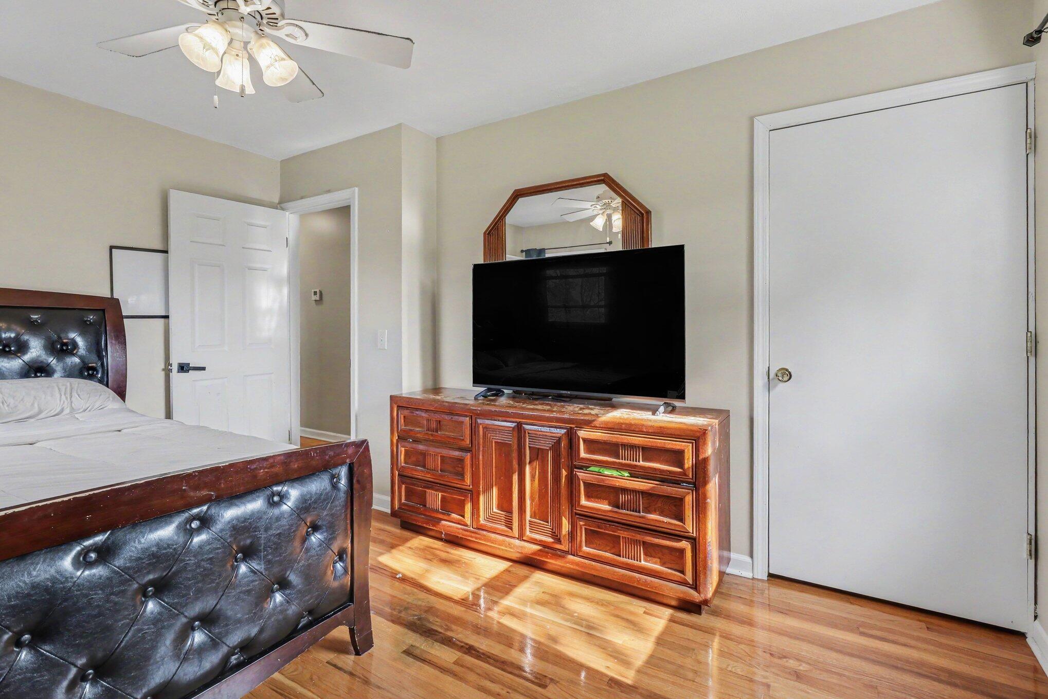 6672 Frontier Road Independence, KY 41051 - Photo 14 of 25 Master Bedroom