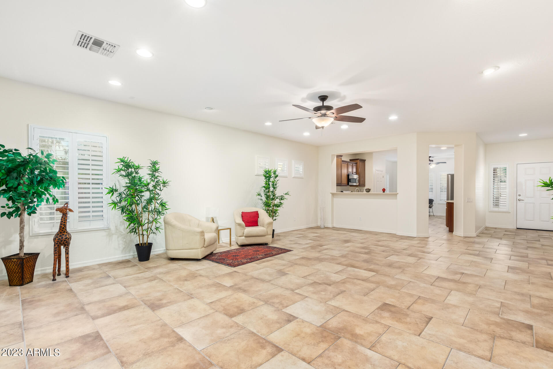 5233 West Red Bird Road Phoenix, AZ 85083 - Photo 5 of 27 0007-08 - Redbird