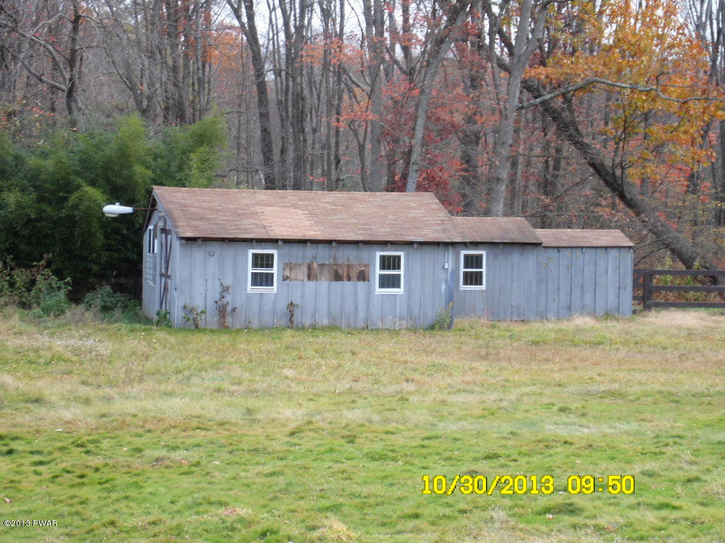 361 Rt 590 Greeley, PA 18425 - Photo 20 of 34