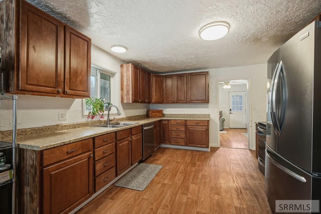 752 Cleveland Street Idaho Falls, ID 83401 - Photo 11 of 37