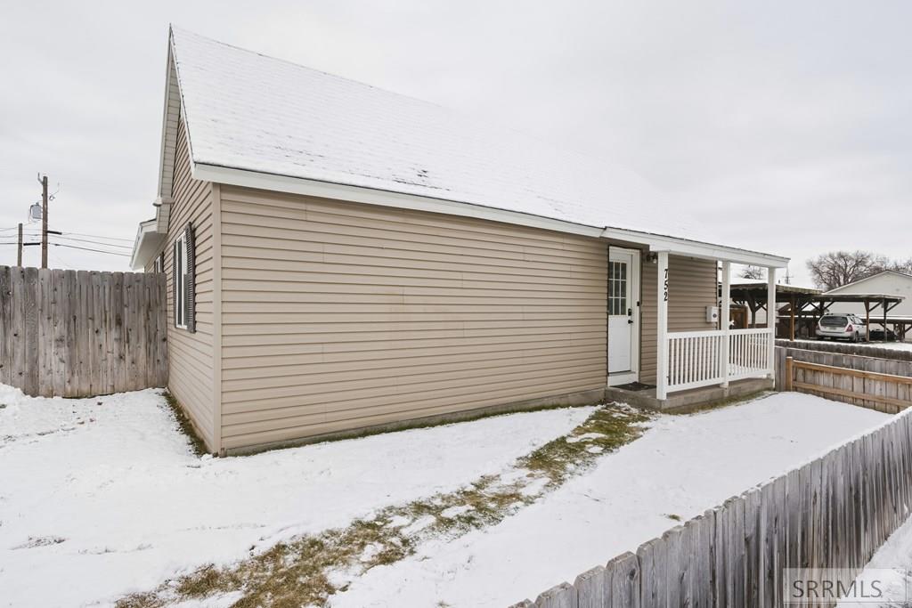 752 Cleveland Street Idaho Falls, ID 83401 - Photo 4 of 37