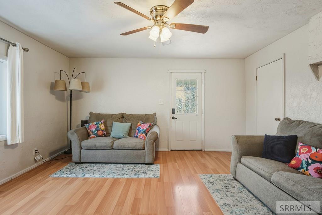 752 Cleveland Street Idaho Falls, ID 83401 - Photo 7 of 37