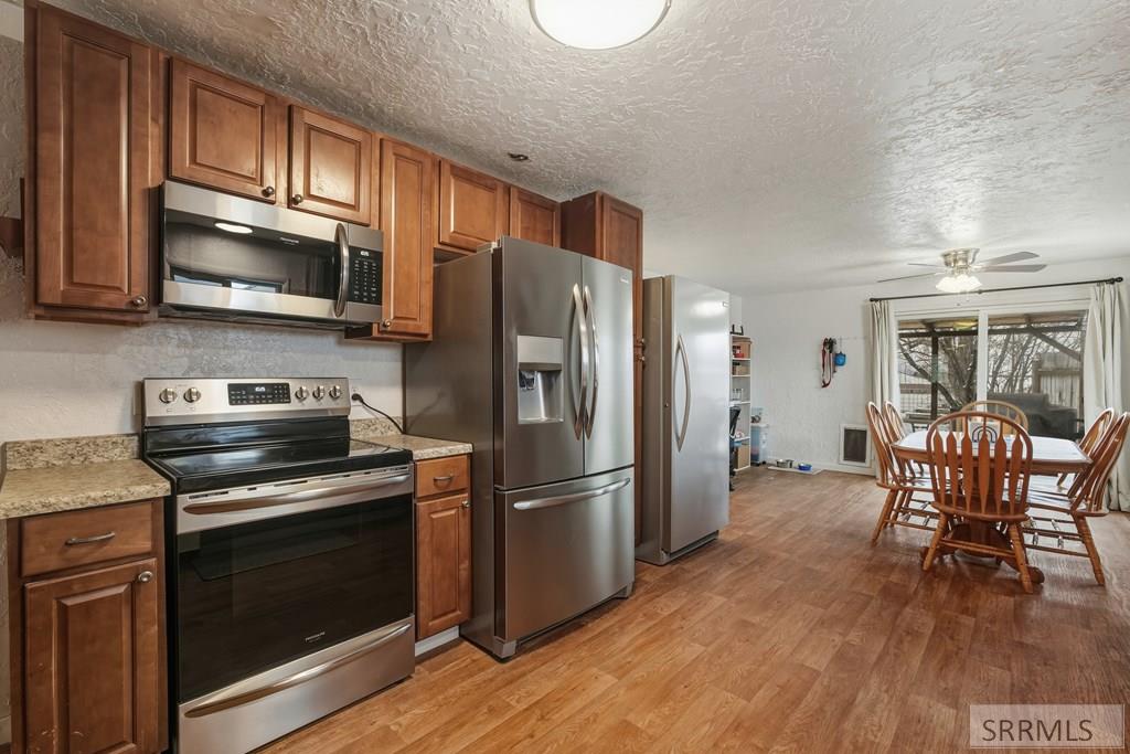 752 Cleveland Street Idaho Falls, ID 83401 - Photo 10 of 37