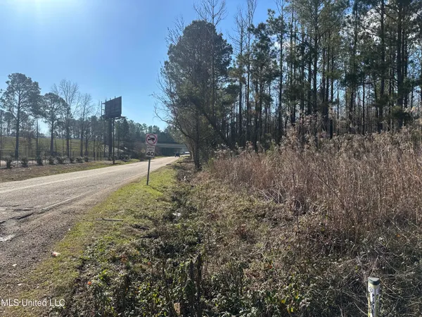 $1,400,000 | 123 North Livingston Road, Ridgeland, MS 39157