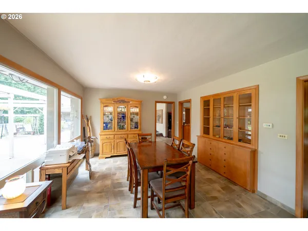 $839,900 | 455 West High Street, Stayton, OR 97383