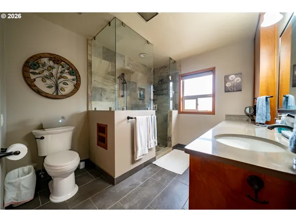 $839,900 | 455 West High Street, Stayton, OR 97383