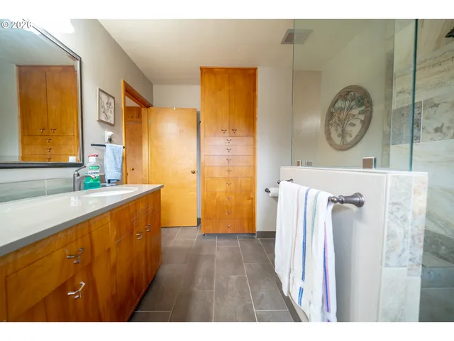 $839,900 | 455 West High Street, Stayton, OR 97383