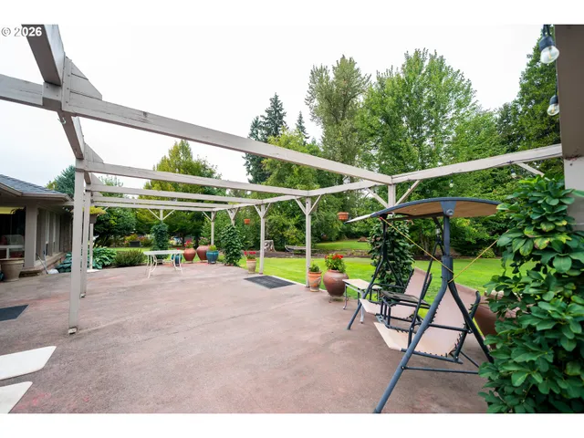 $839,900 | 455 West High Street, Stayton, OR 97383