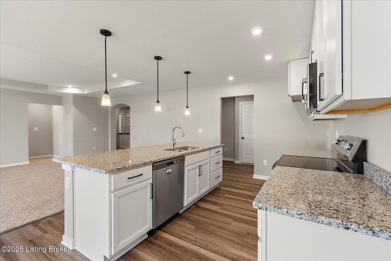176 Ridge Brook Drive Mount Washington, KY 40047 - Photo 5 of 29 05-Kitchen