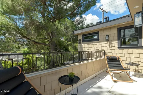 $1,999,000 | 3651 Roselawn Avenue, Glendale, CA 91208
