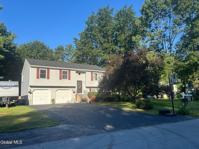 $339,000 | 4 Joseph Court, Queensbury, NY 12804