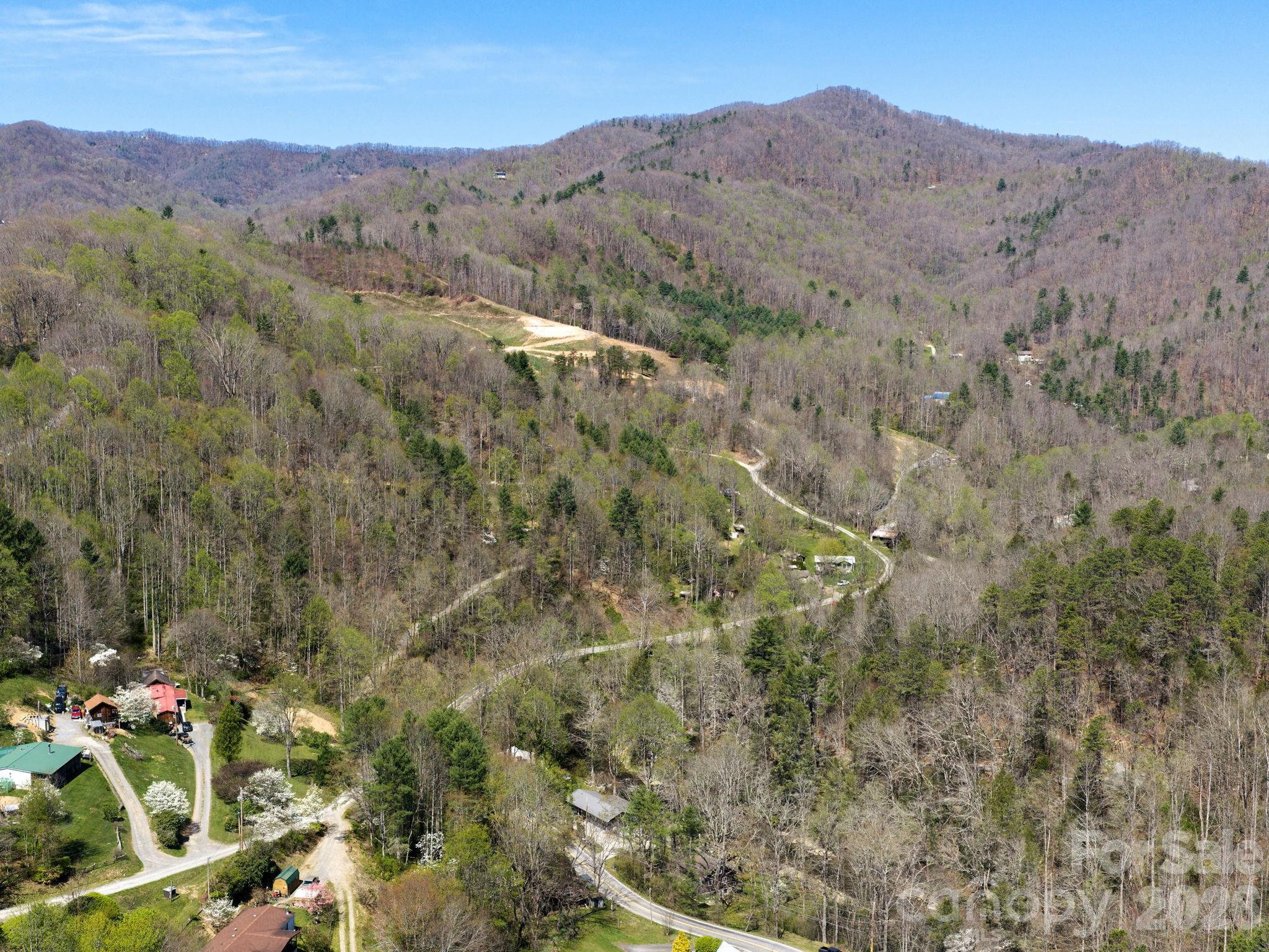 228 White Oak Road Waynesville, NC 28785 - Photo 37 of 45 Gallery Image 37
