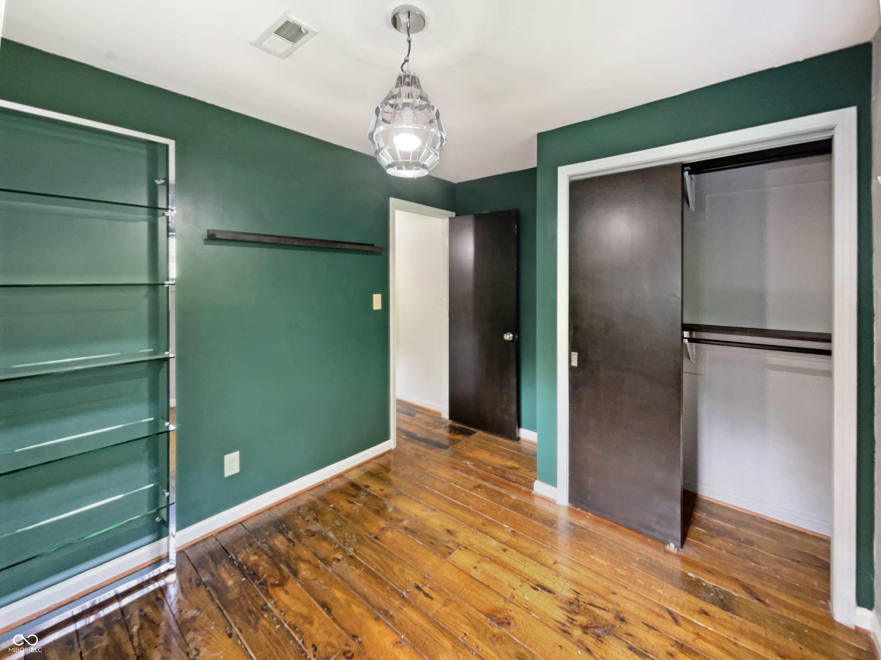 5176 Clarendon Road Indianapolis, IN 46208 - Photo 16 of 17 Gallery Image 16