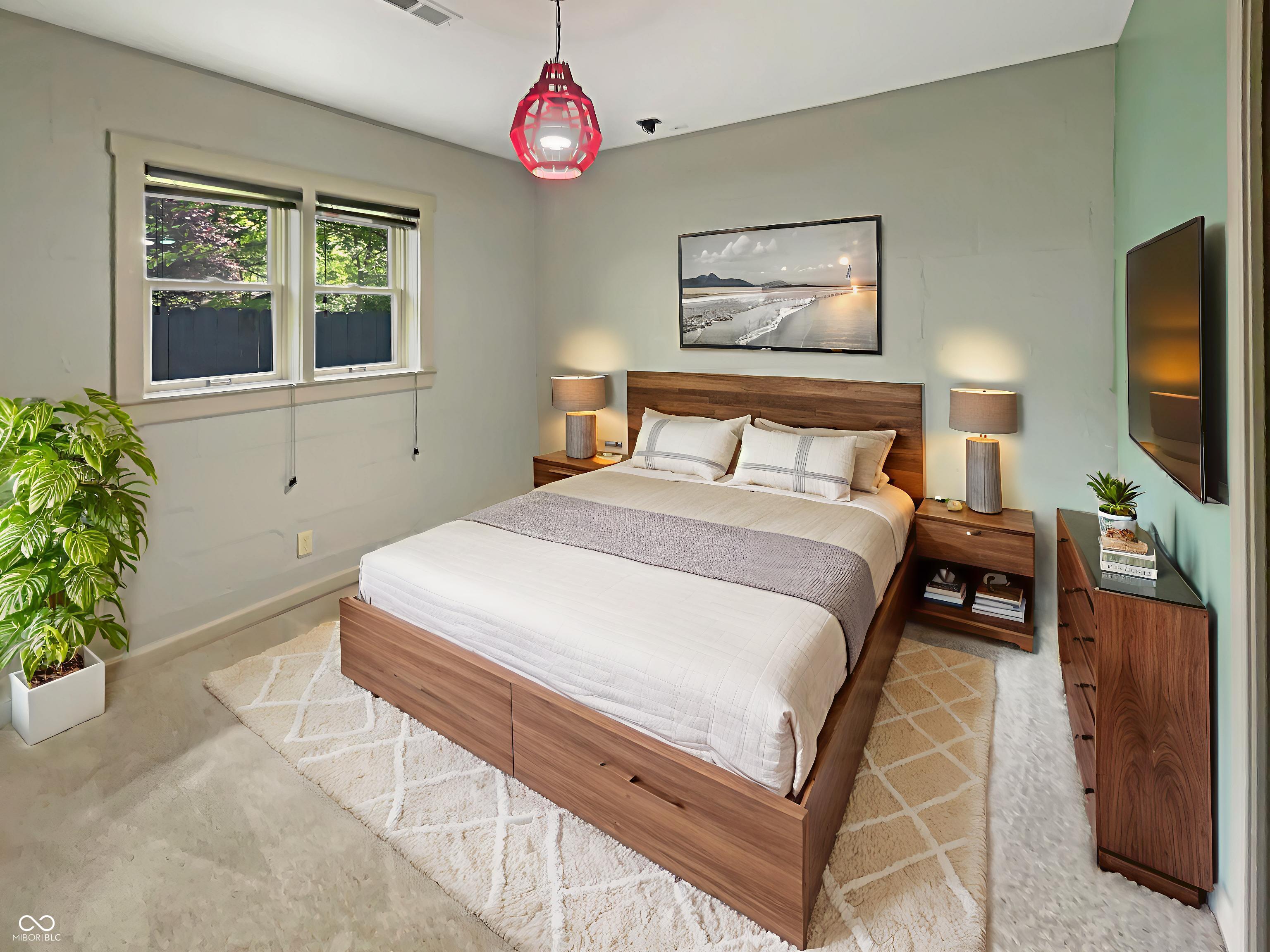 5176 Clarendon Road Indianapolis, IN 46208 - Photo 4 of 17 Gallery Image 4
