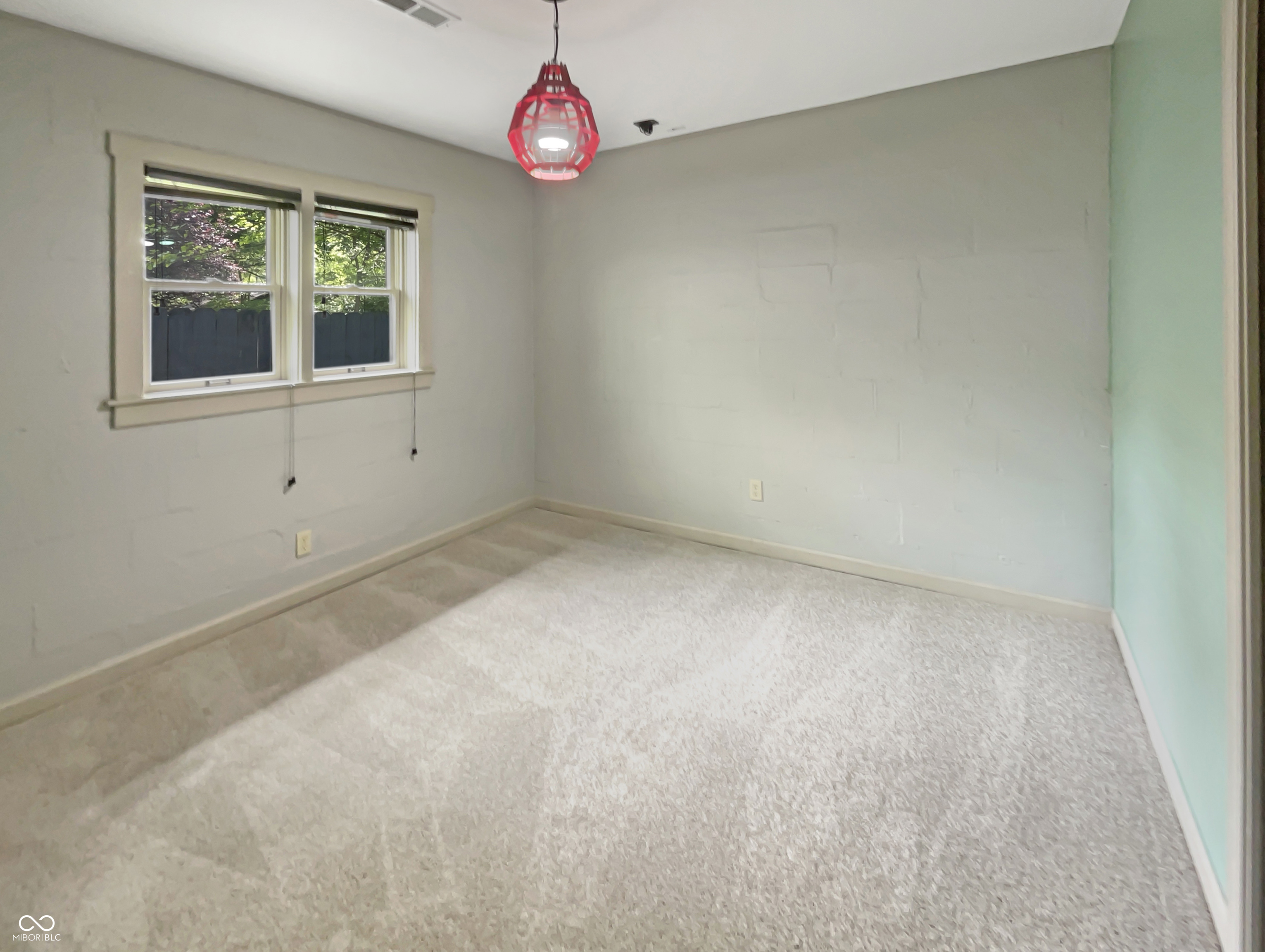 5176 Clarendon Road Indianapolis, IN 46208 - Photo 5 of 17 Gallery Image 5