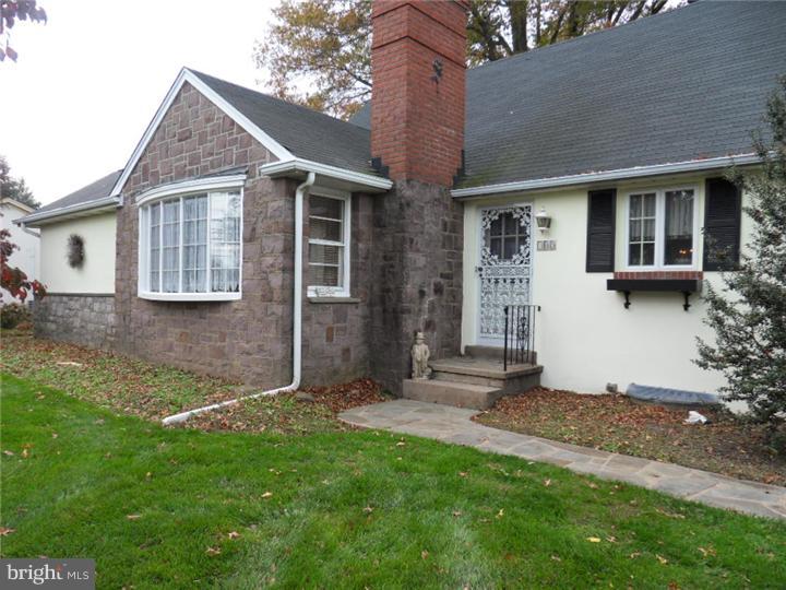 185 Durham Road Newtown, PA 18940 - Photo 3 of 24 Exterior Front