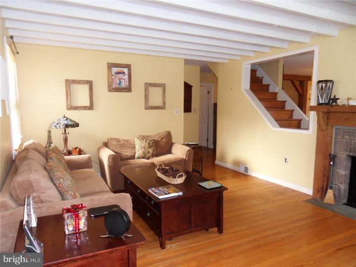 185 Durham Road Newtown, PA 18940 - Photo 10 of 24 Living Room
