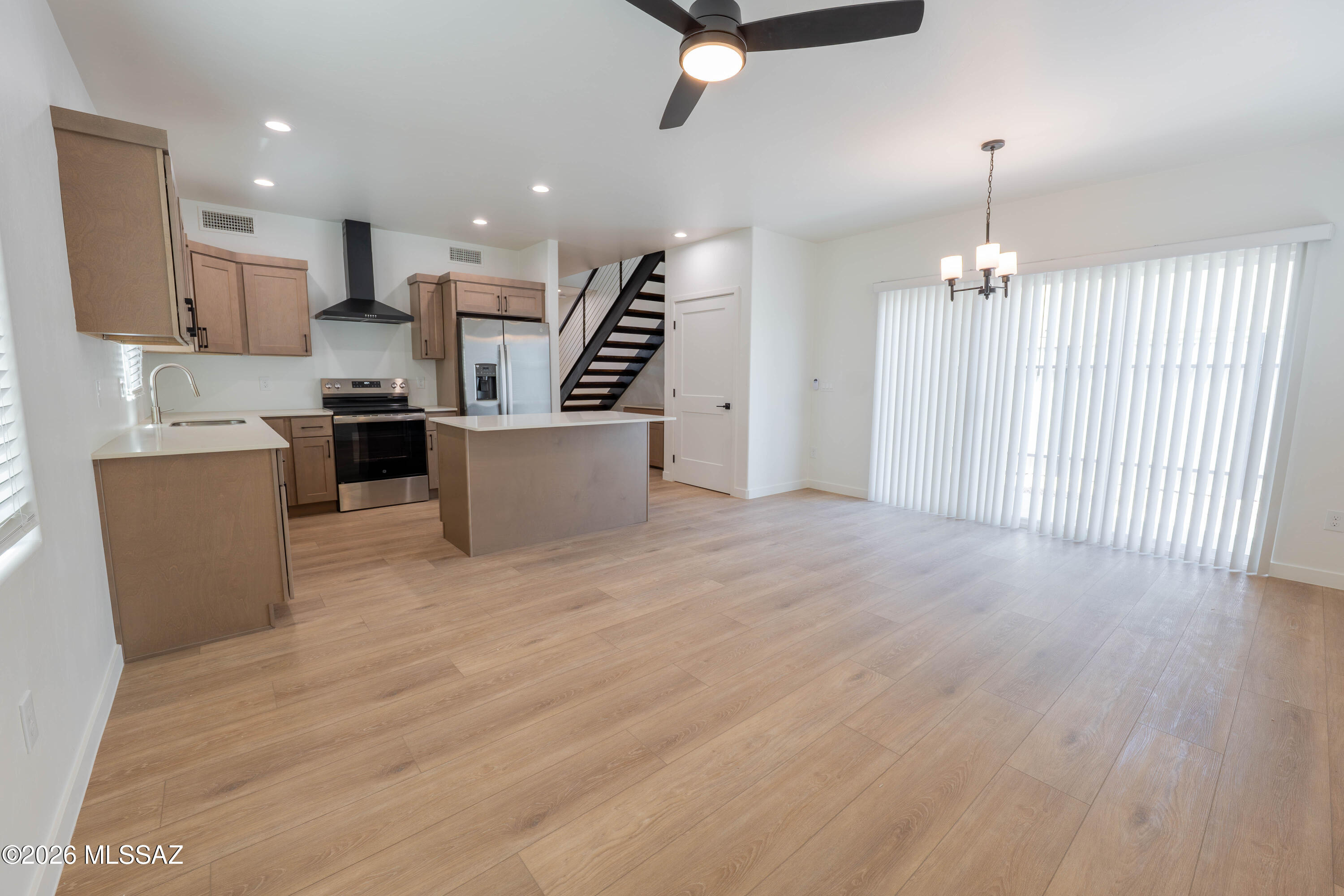 1300 North Rook Avenue, Unit 18 Tucson, AZ 85712 - Photo 4 of 20