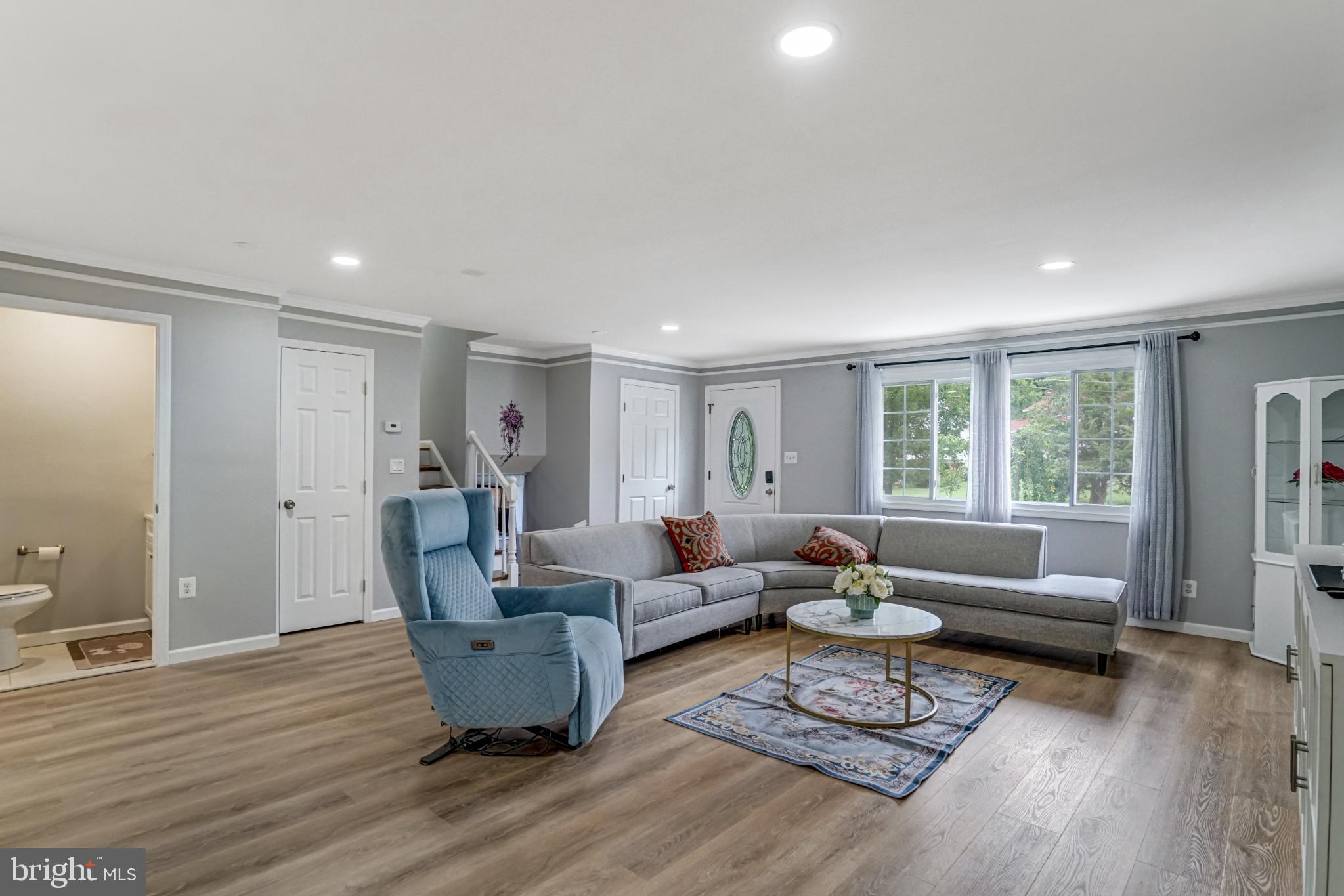 7727 Kalorama Road Annandale, VA 22003 - Photo 23 of 51 Spacious living area with natural light.