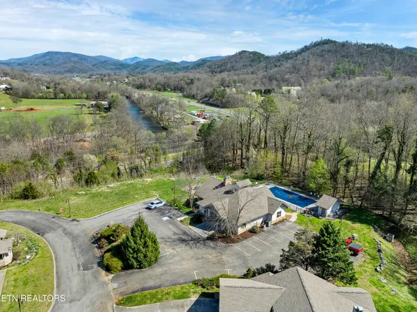 $362,000 | 223 Bishop Cap Circle, Unit 106, Townsend, TN 37882