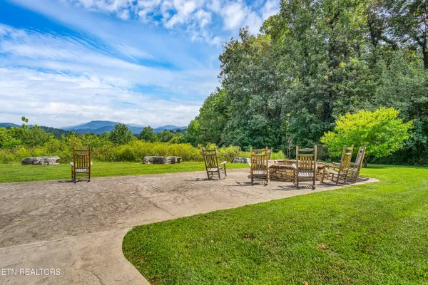 $362,000 | 223 Bishop Cap Circle, Unit 106, Townsend, TN 37882