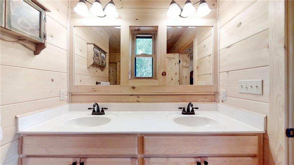 5546 Low Country Road Lenoir, NC 28645 - Photo 17 of 42 Gallery Image 17