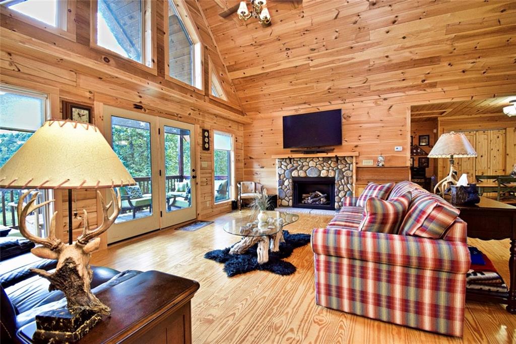 5546 Low Country Road Lenoir, NC 28645 - Photo 4 of 42 Gallery Image 4