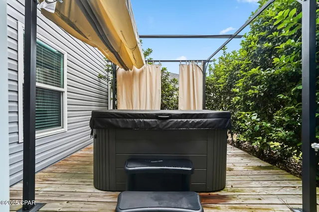 $449,000 | 7312 Port Pl Street, Southport, FL 32409