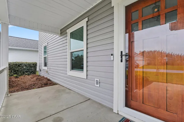 $449,000 | 7312 Port Pl Street, Southport, FL 32409