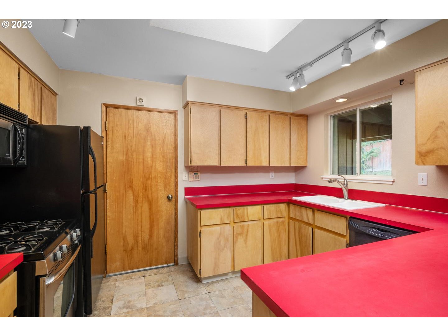 10740 Northwest Laidlaw Road Portland, OR 97229 - Photo 13 of 48 Gallery Image 13