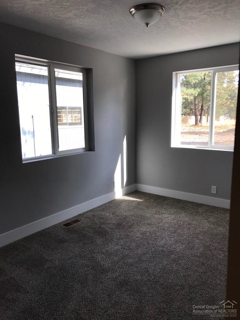 19579 Apache Road Bend, OR 97702 - Photo 9 of 24 Additional Photo