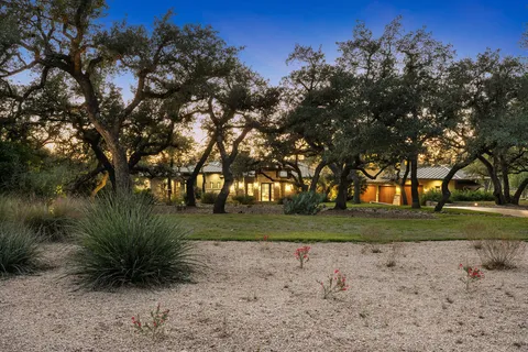$3,368,060 | 17800 Flagler Drive, Austin, TX 78738