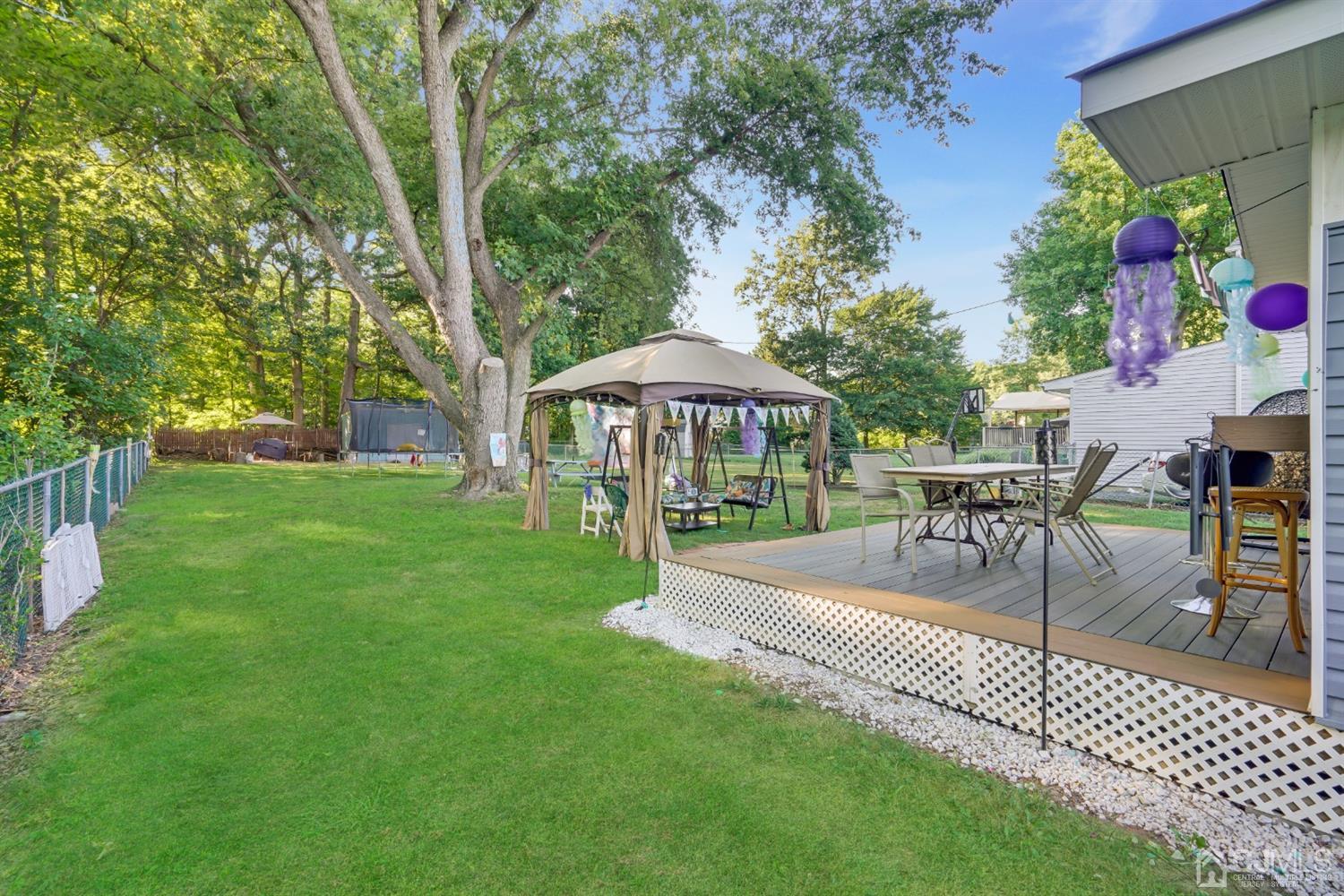 1735 Holly Road North Brunswick, NJ 08902 - Photo 25 of 37 Gallery Image 25