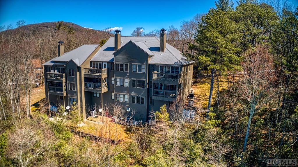142 Eagle Ridge Road, Unit 2301 Sapphire, NC 28774 - Photo 3 of 22 Gallery Image 3