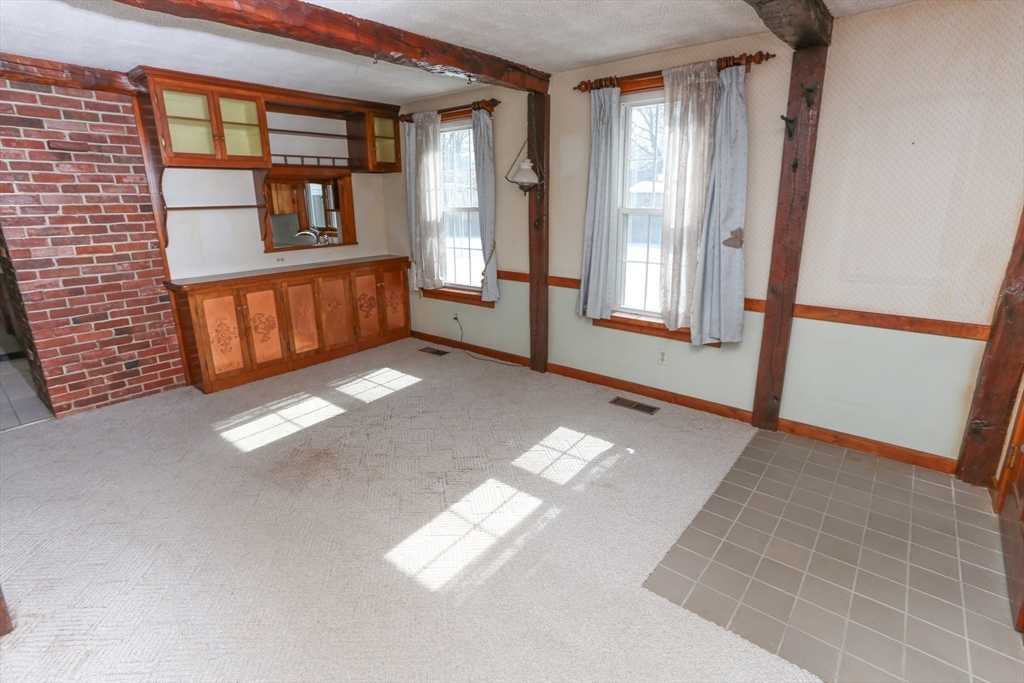 5 Maple Street South Hadley, MA 01075 - Photo 11 of 37